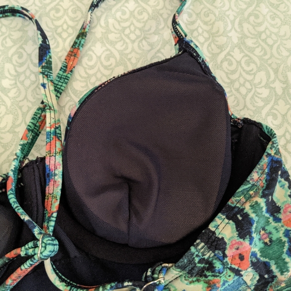 Athleta Taza Kaimana tankini top bikinis 32BC - Picture 4 of 6